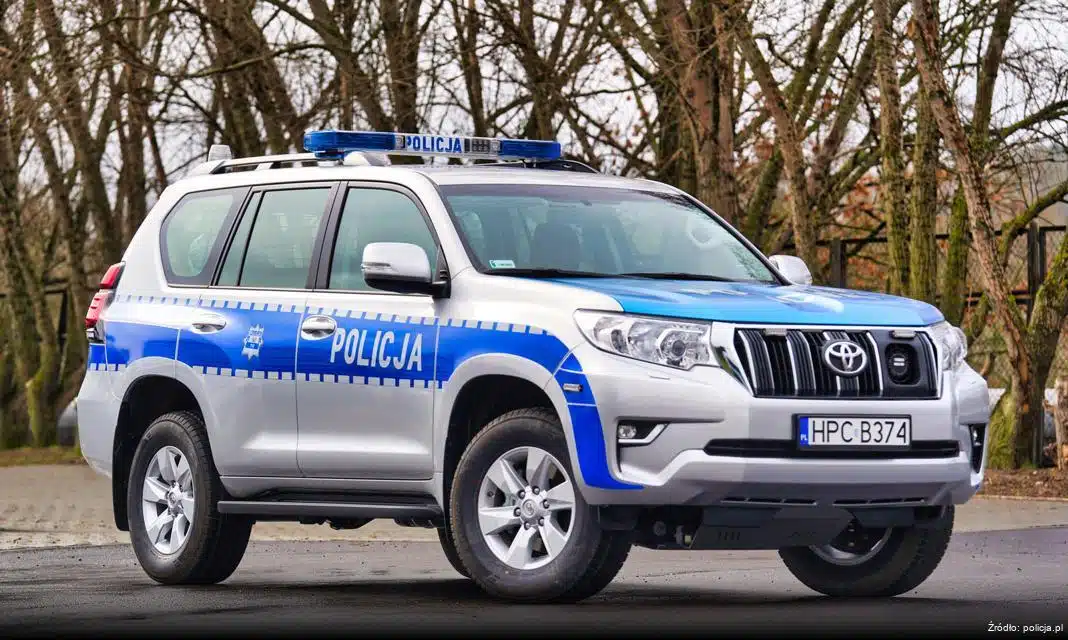 14-latek bez uprawnień uciekał przed policją na elektrycznym motocyklu